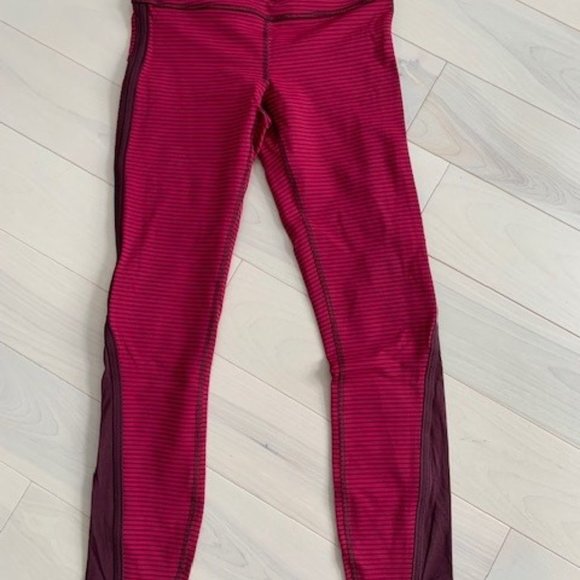 lululemon Inspire Crop II *Luxtreme - Picture 1 of 5